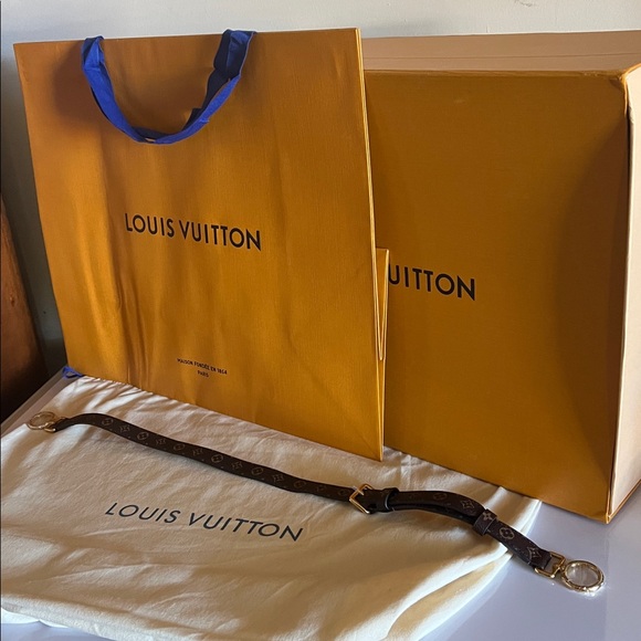 Women’s Designer Monogram Tote Large Bag - Picture 11 of 12